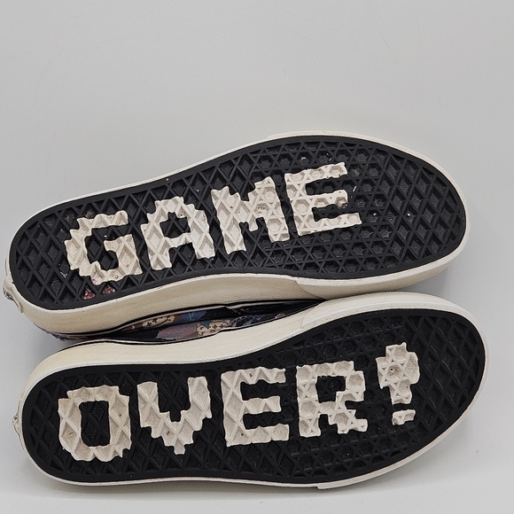 Rare Vans + Donkey Kong Nintendo collaboration shoes size 7- hard to find - Picture 13 of 16